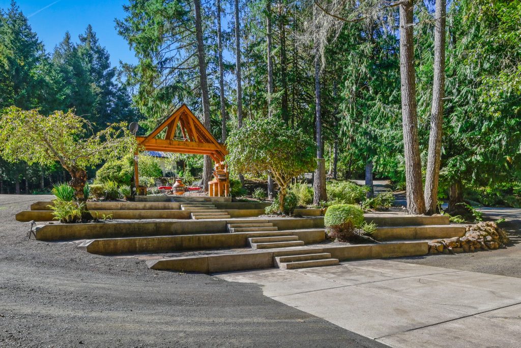 50-web-or-mls-_DSC1038 Ampitheater
